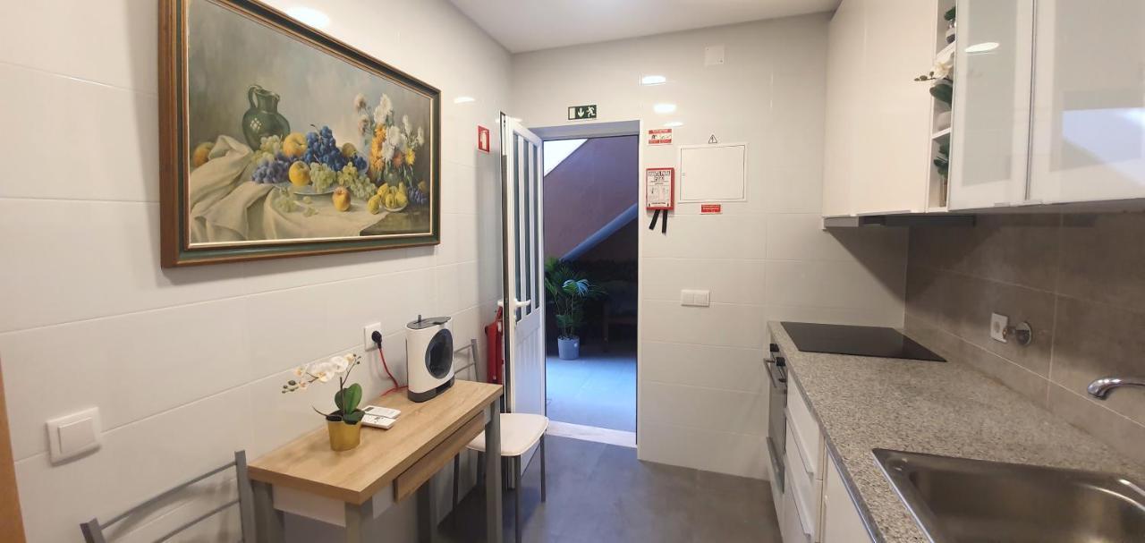 Afonso Galo Guest Apartments II Almada Extérieur photo